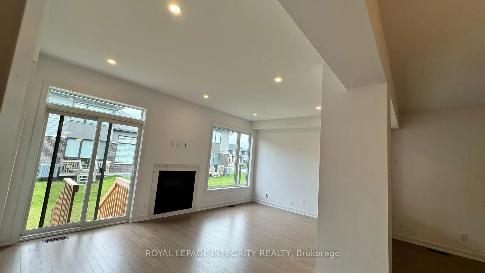 Photo 33 of 1000 Acoustic Way, Ottawa, Riverside South/Gloucester Glen — HOMEH