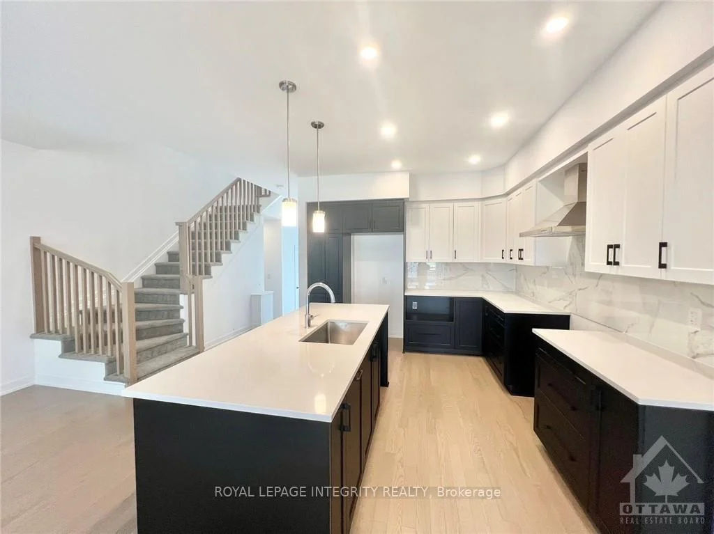 Photo 6 of 1000 Acoustic Way, Ottawa, Riverside South/Gloucester Glen — HOMEH
