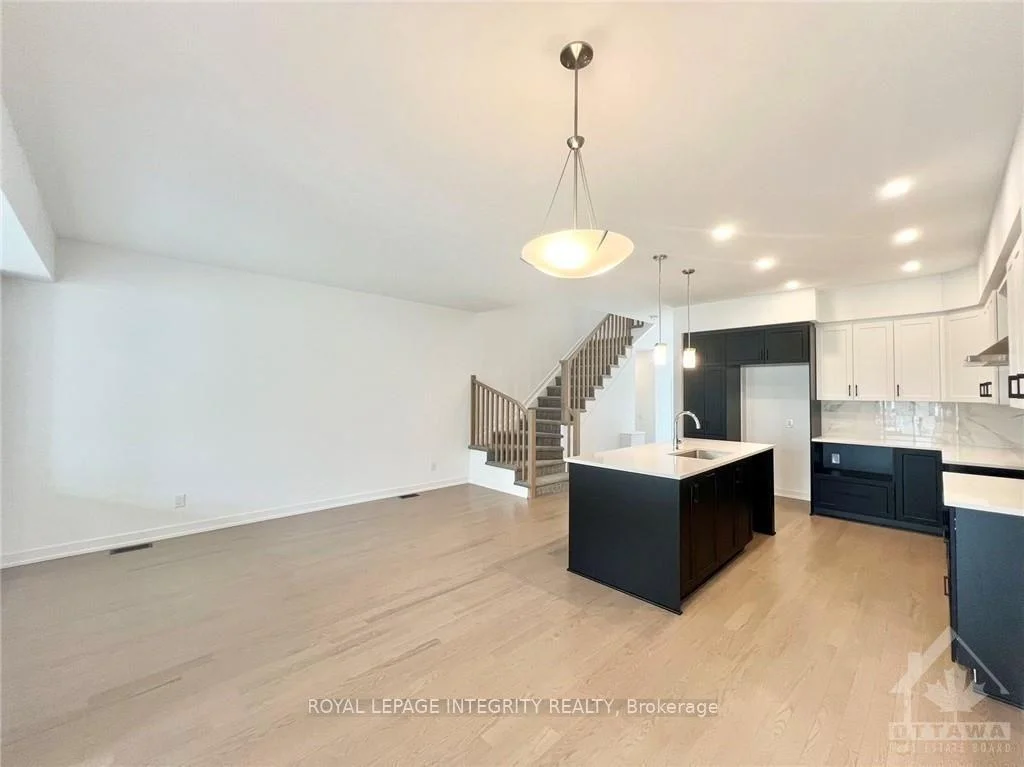 Photo 7 of 1000 Acoustic Way, Ottawa, Riverside South/Gloucester Glen — HOMEH