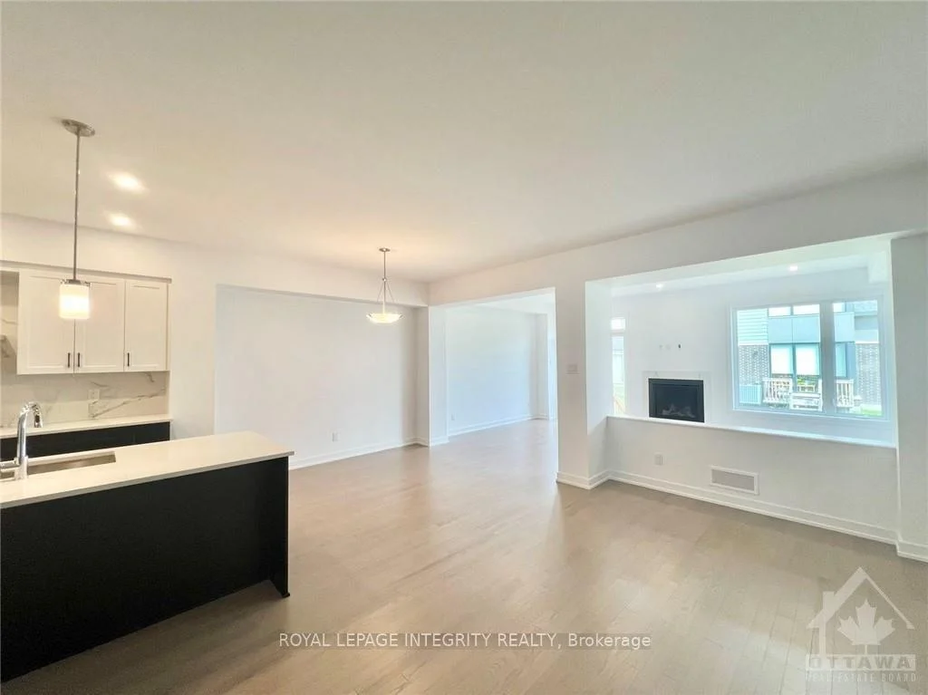 Photo 8 of 1000 Acoustic Way, Ottawa, Riverside South/Gloucester Glen — HOMEH