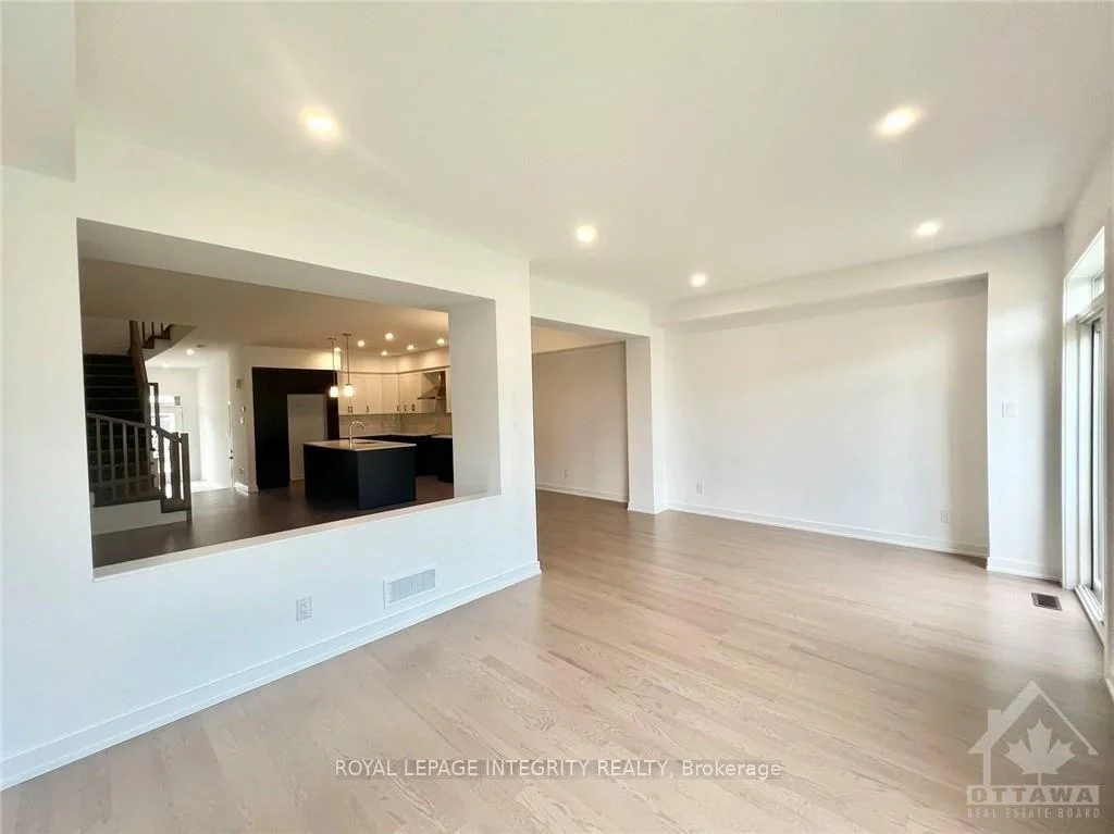 Photo 12 of 1000 Acoustic Way, Ottawa, Riverside South/Gloucester Glen — HOMEH