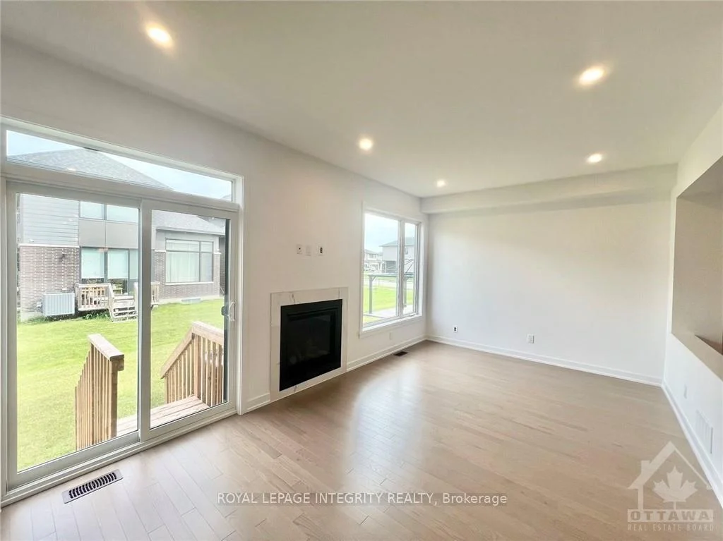 Photo 14 of 1000 Acoustic Way, Ottawa, Riverside South/Gloucester Glen — HOMEH