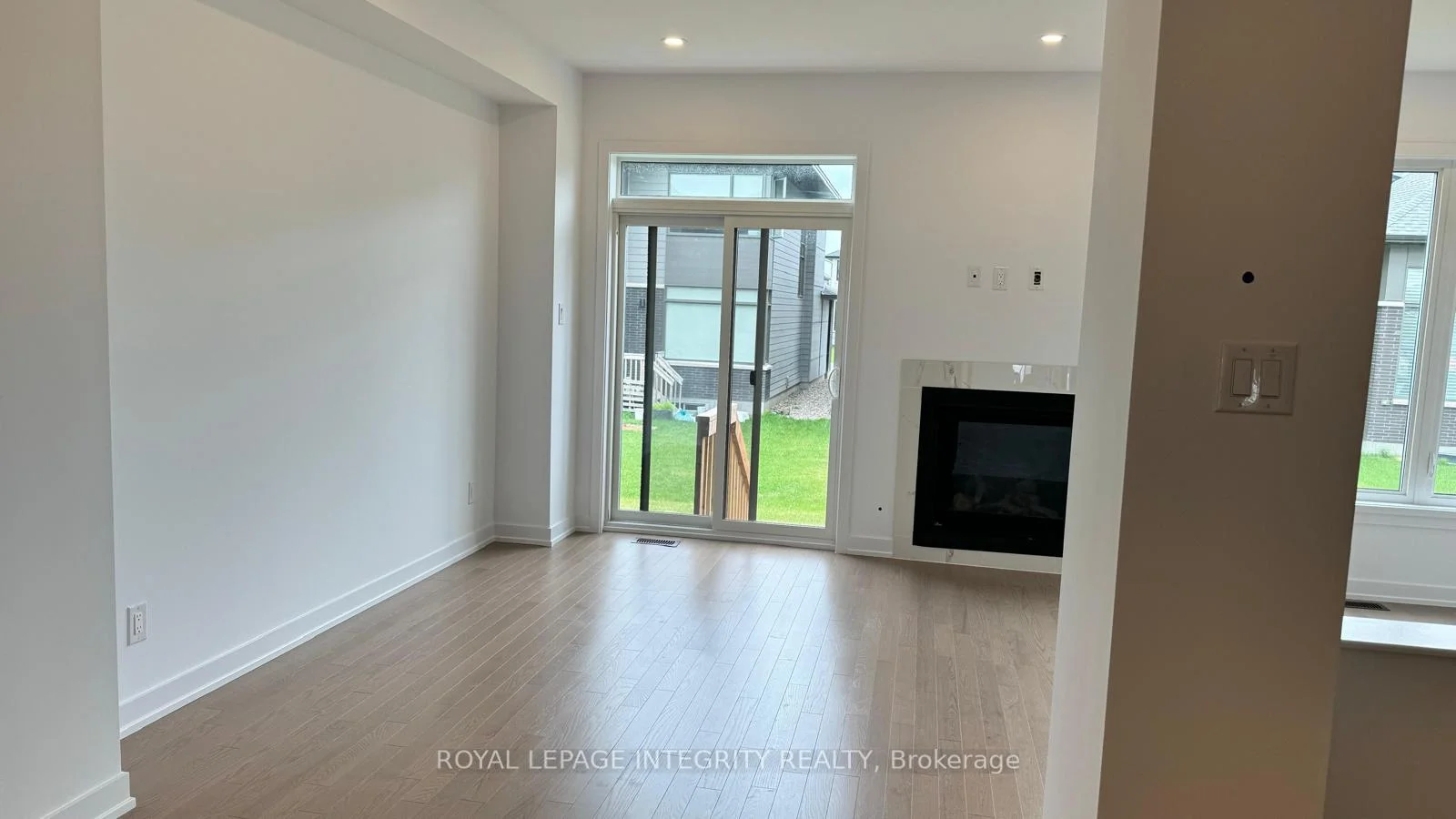 Photo 31 of 1000 Acoustic Way, Ottawa, Riverside South/Gloucester Glen — HOMEH