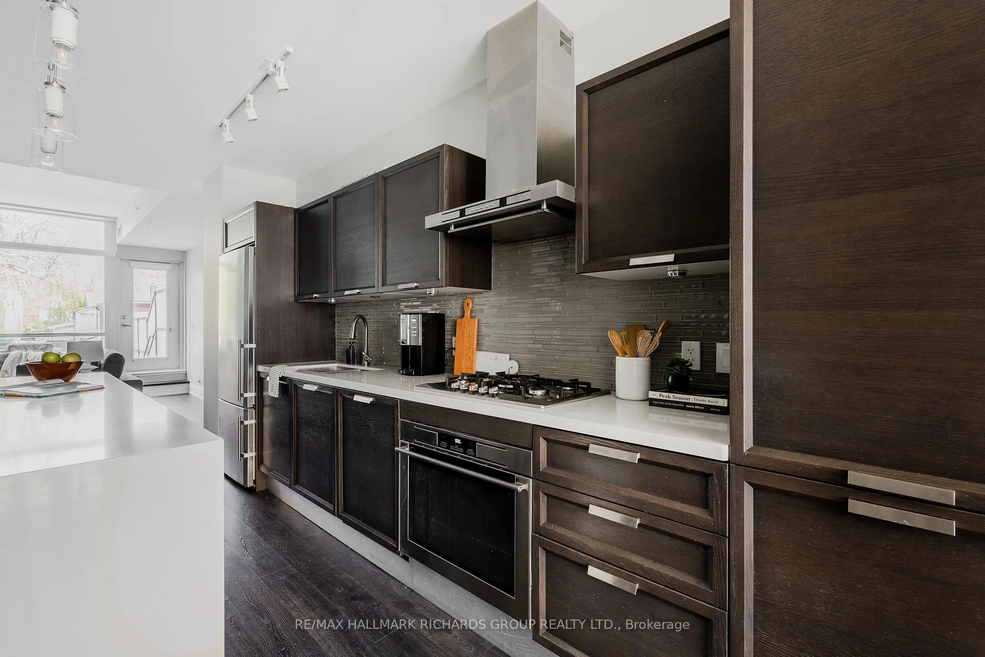 Photo 7 of Unit TH5, 2 Bellefair Avenue, Toronto, The Beaches — HOMEH