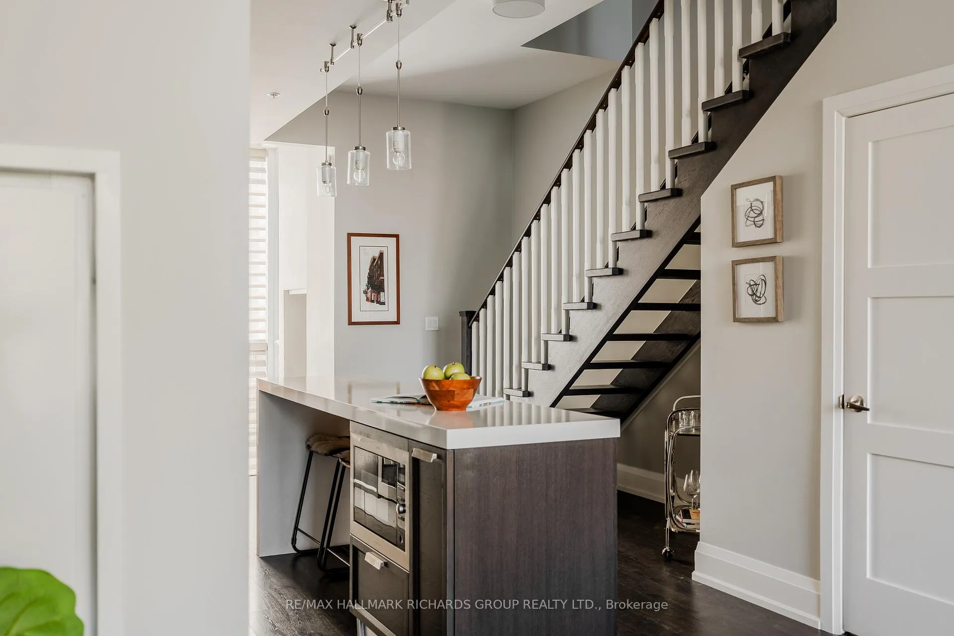 Photo 8 of Unit TH5, 2 Bellefair Avenue, Toronto, The Beaches — HOMEH