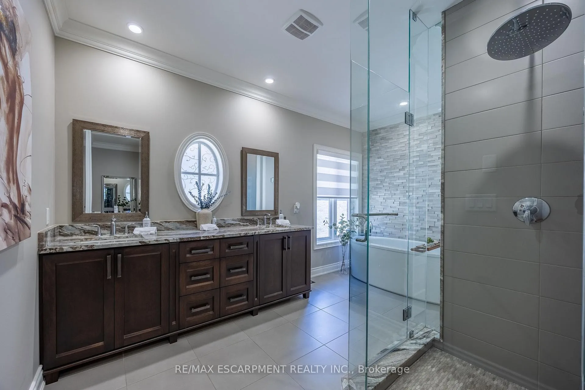 Photo 8 of Unit 3, 11 Greenleaf Lane, Hamilton, Ancaster — HOMEH