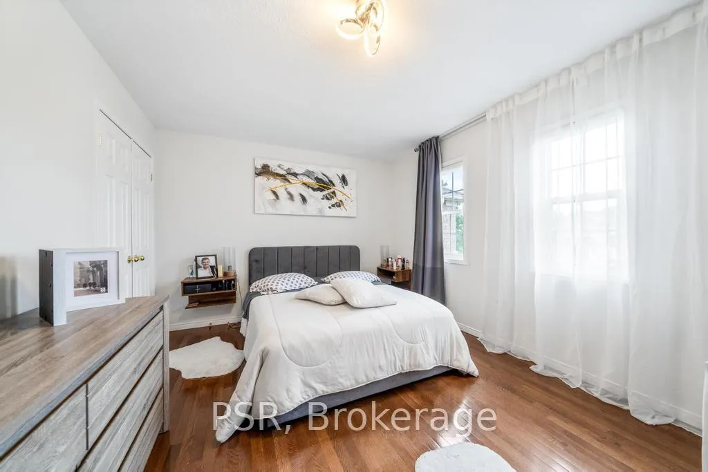 Photo 24 of 150 Voyager Pass, Hamilton, Binbrook — HOMEH