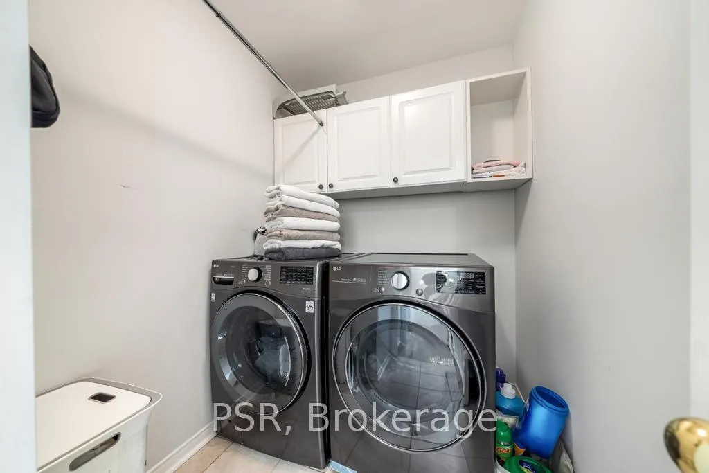Photo 28 of 150 Voyager Pass, Hamilton, Binbrook — HOMEH
