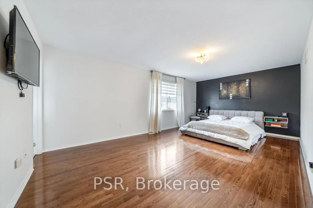 Photo 32 of 150 Voyager Pass, Hamilton, Binbrook — HOMEH