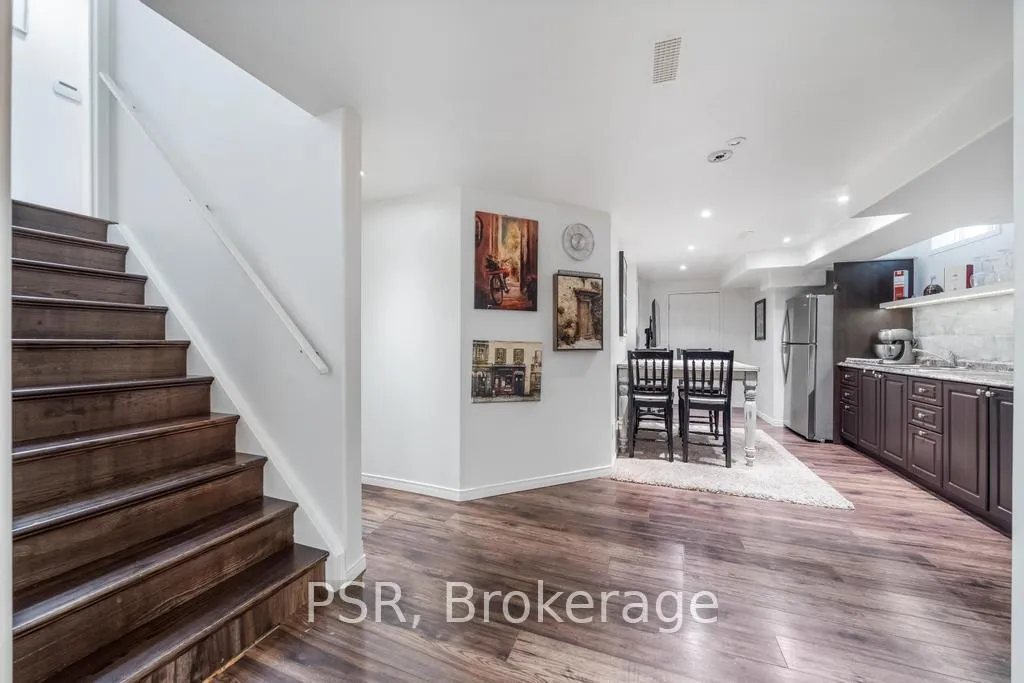 Photo 36 of 150 Voyager Pass, Hamilton, Binbrook — HOMEH