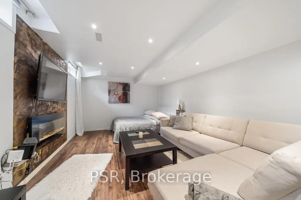 Photo 41 of 150 Voyager Pass, Hamilton, Binbrook — HOMEH