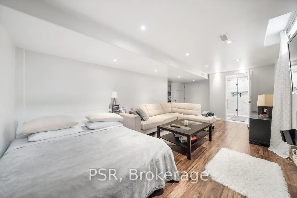 Photo 43 of 150 Voyager Pass, Hamilton, Binbrook — HOMEH