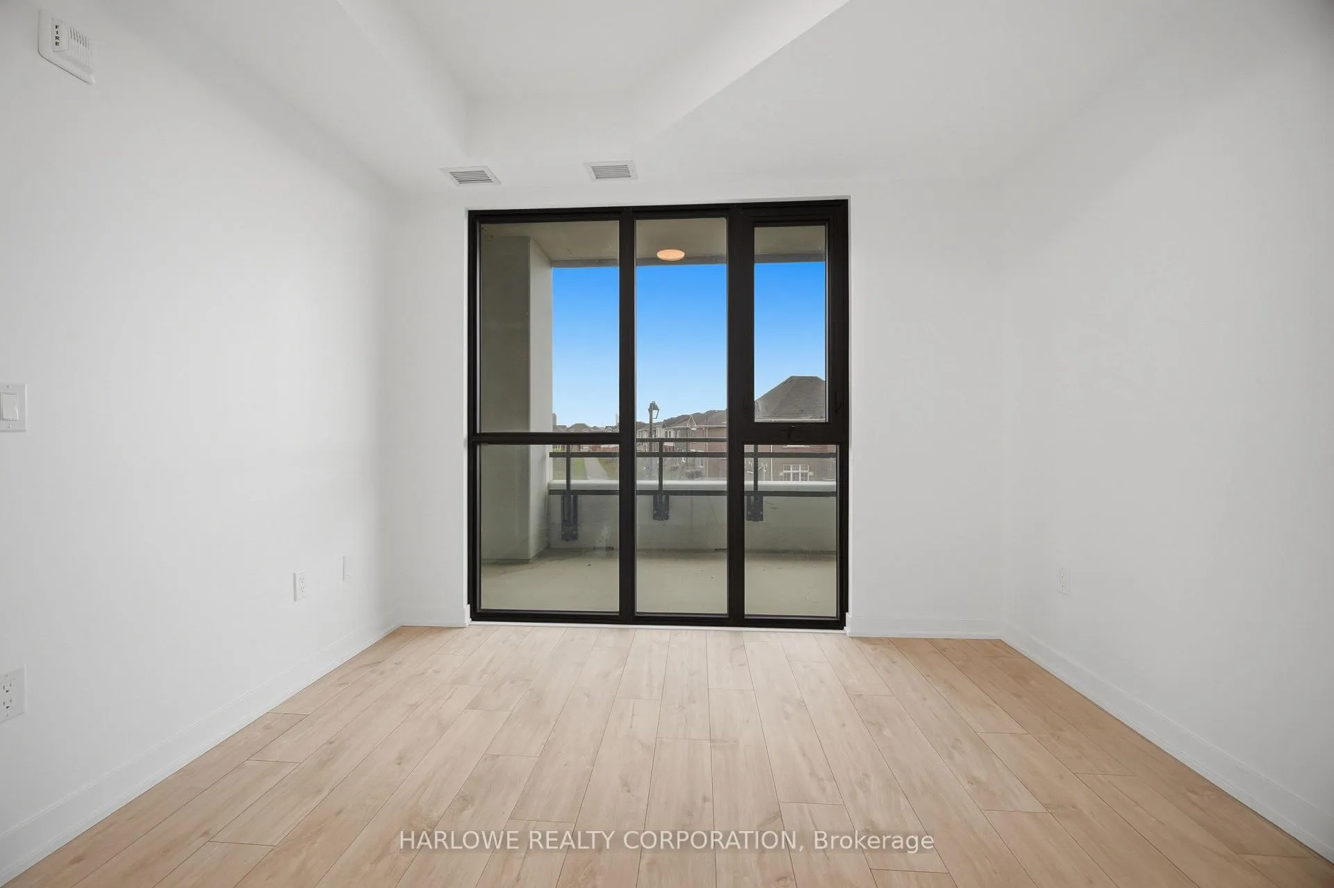Photo 26 of Unit 217, 720 Whitlock Avenue, Milton, Cobban — HOMEH