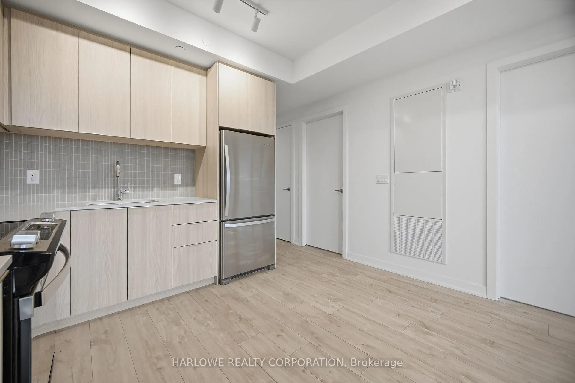 Photo 33 of Unit 217, 720 Whitlock Avenue, Milton, Cobban — HOMEH