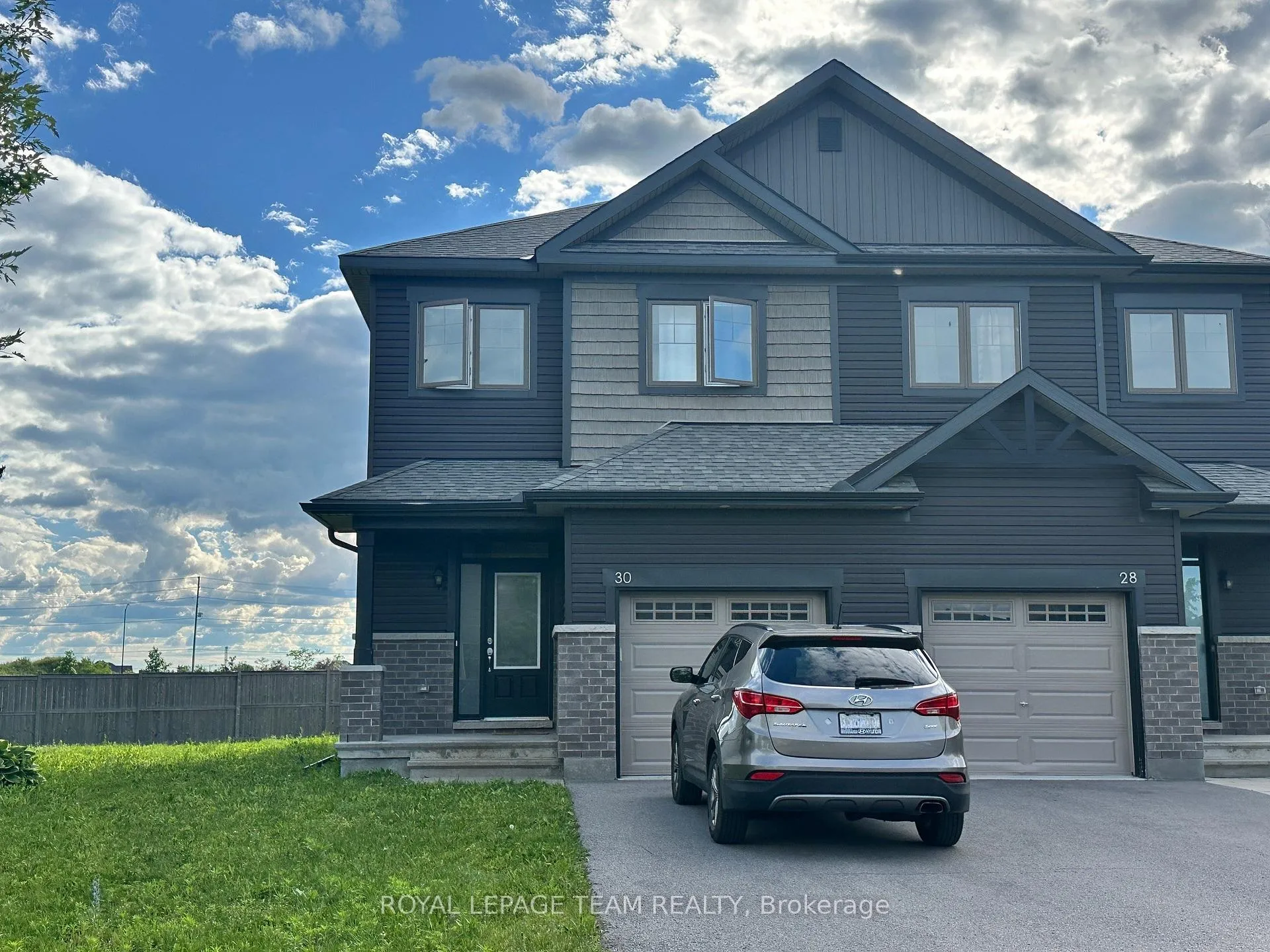 Photo 1 of 30 Rookie Crescent, Ottawa, Kanata - Emerald Meadows/Trailwest — HOMEH
