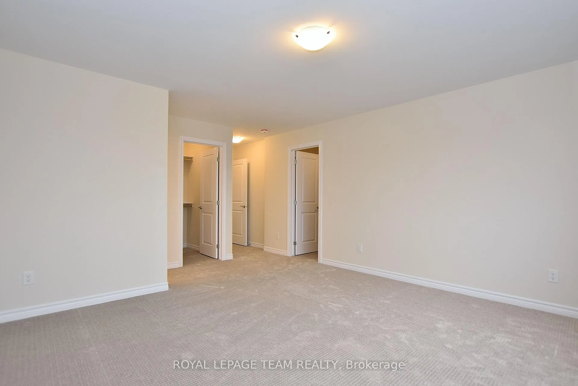 Photo 16 of 30 Rookie Crescent, Ottawa, Kanata - Emerald Meadows/Trailwest — HOMEH