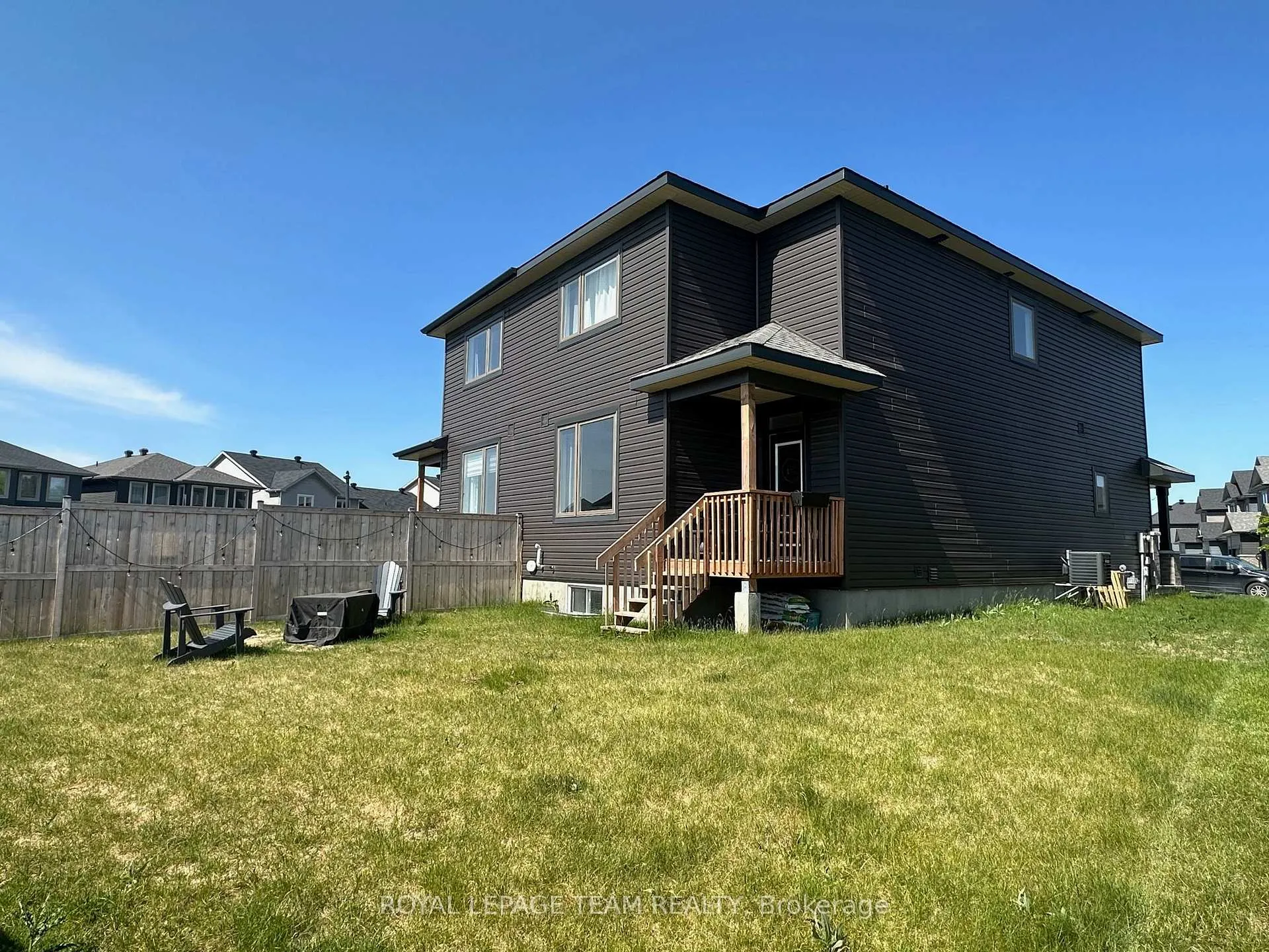 Photo 31 of 30 Rookie Crescent, Ottawa, Kanata - Emerald Meadows/Trailwest — HOMEH