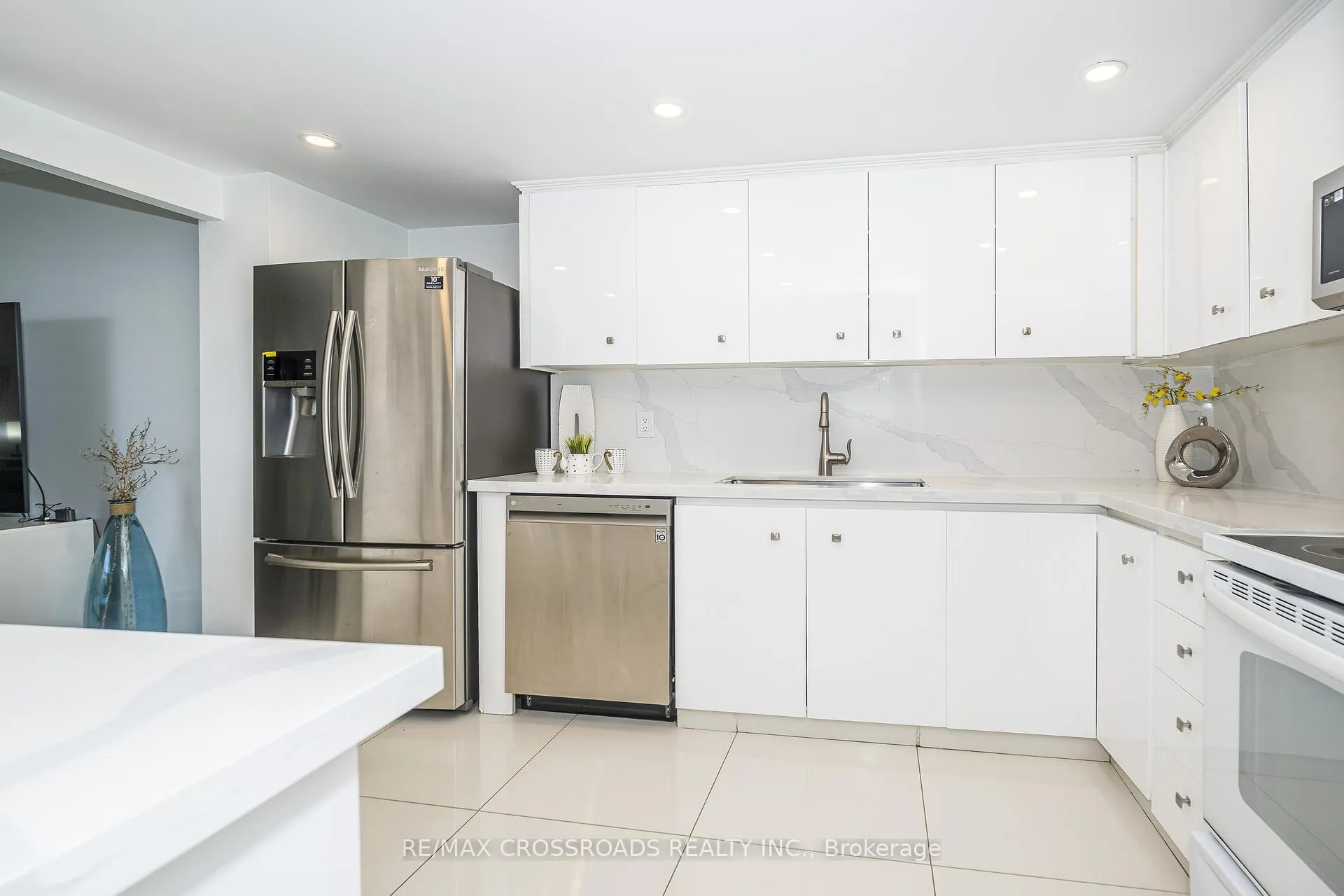 Photo 16 of Unit 1509, 1900 Sheppard Avenue E, North York, Pleasant View — HOMEH