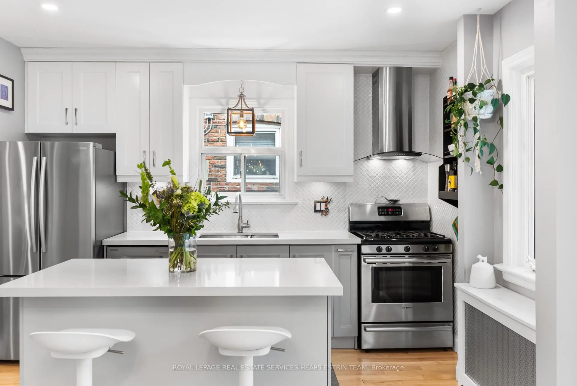 Photo 8 of 189 Donlea Drive, Toronto, Leaside — HOMEH