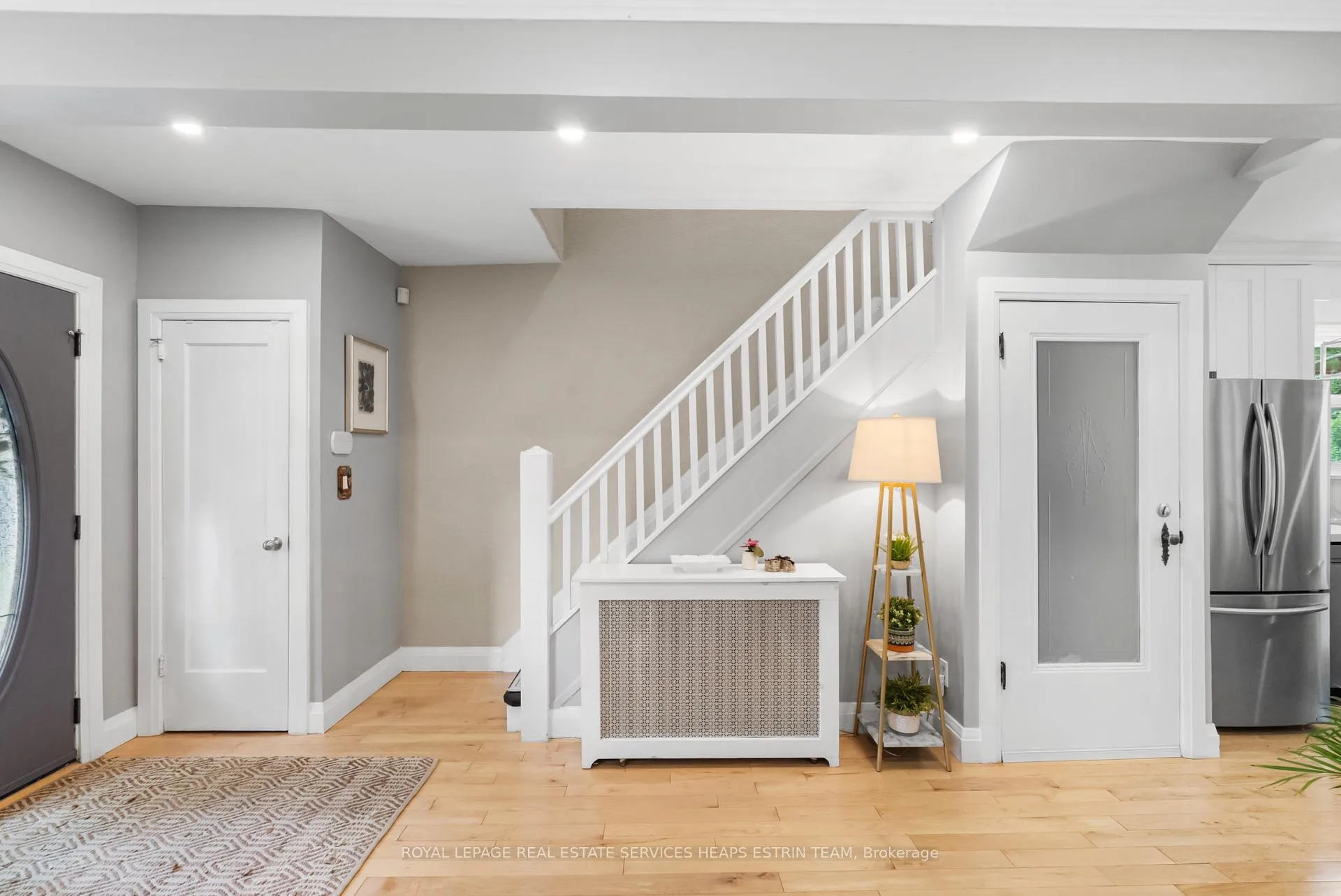 Photo 12 of 189 Donlea Drive, Toronto, Leaside — HOMEH