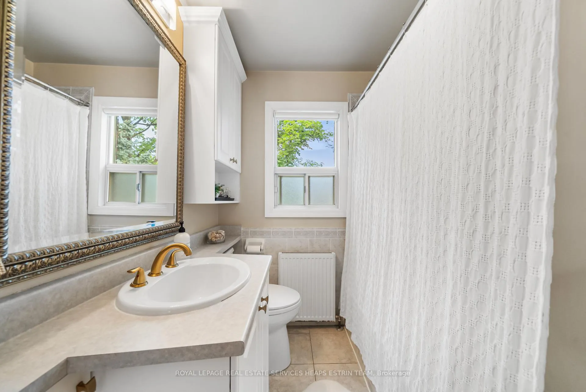 Photo 15 of 189 Donlea Drive, Toronto, Leaside — HOMEH