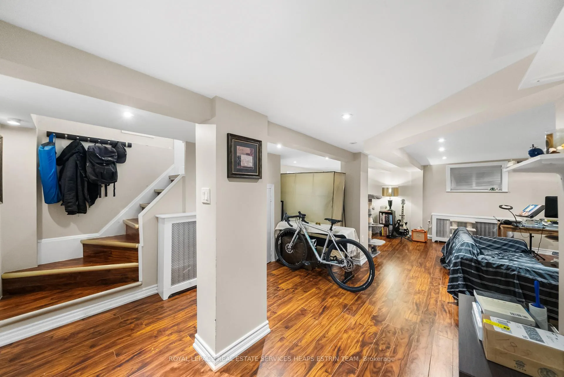 Photo 17 of 189 Donlea Drive, Toronto, Leaside — HOMEH
