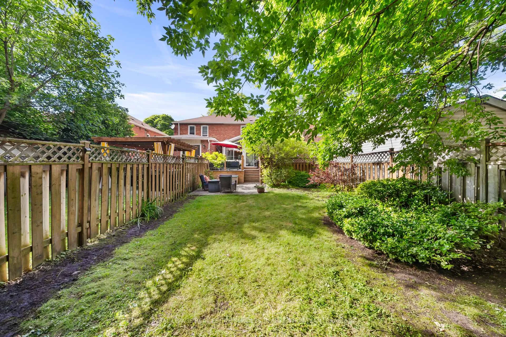 Photo 23 of 189 Donlea Drive, Toronto, Leaside — HOMEH