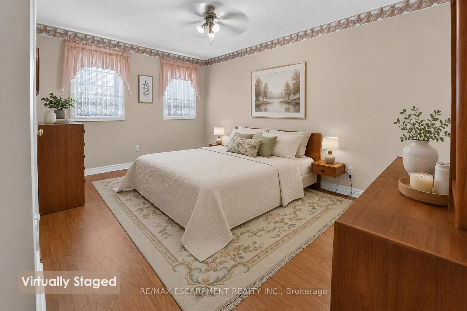Photo 8 of 16 Walker Court, Grimsby, Grimsby East — HOMEH