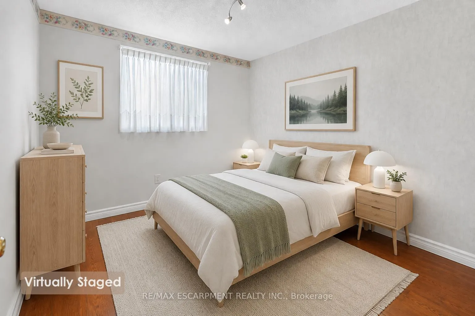 Photo 9 of 16 Walker Court, Grimsby, Grimsby East — HOMEH