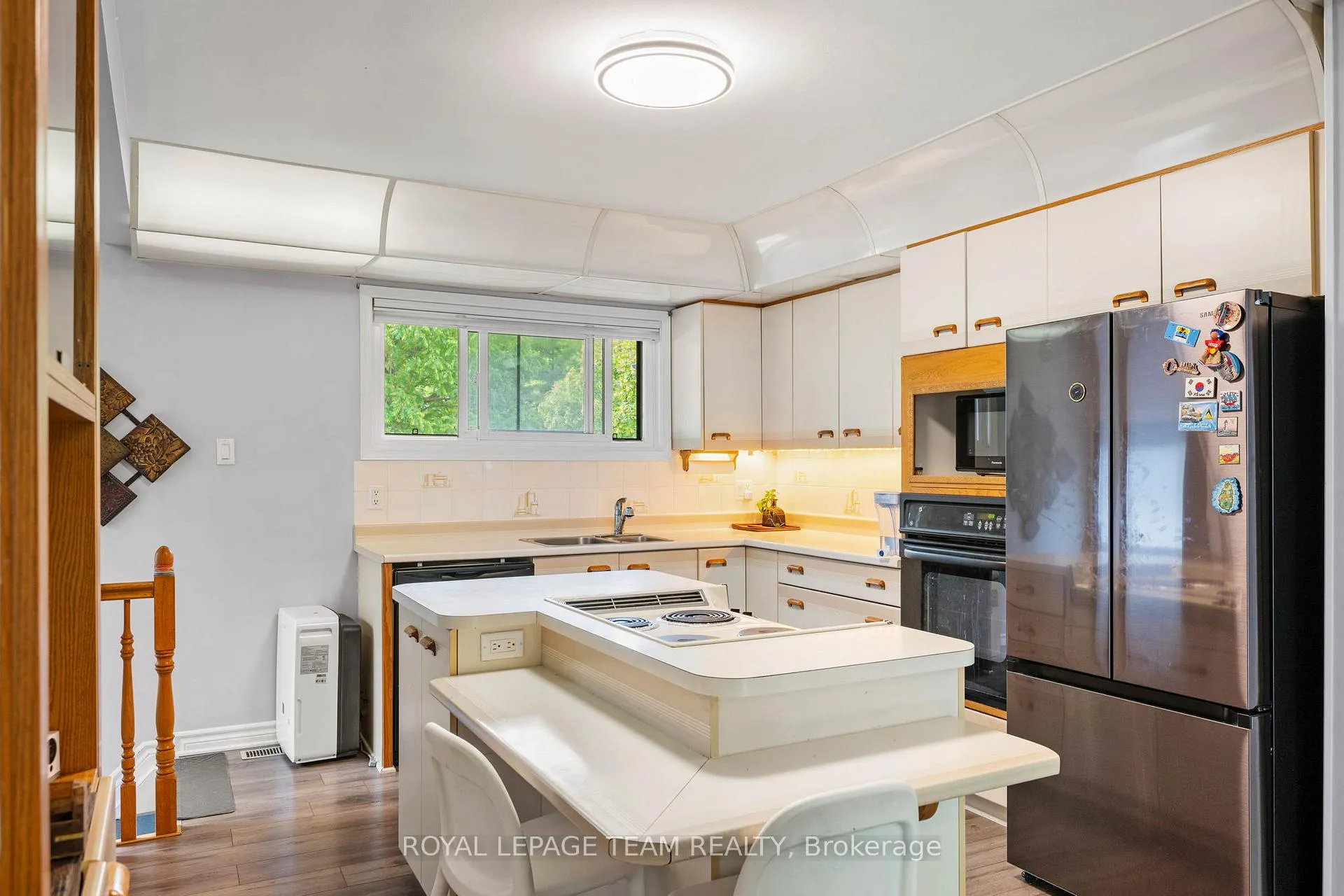 Photo 14 of 879 Pleasant Park Road, Ottawa, Elmvale Acres — HOMEH