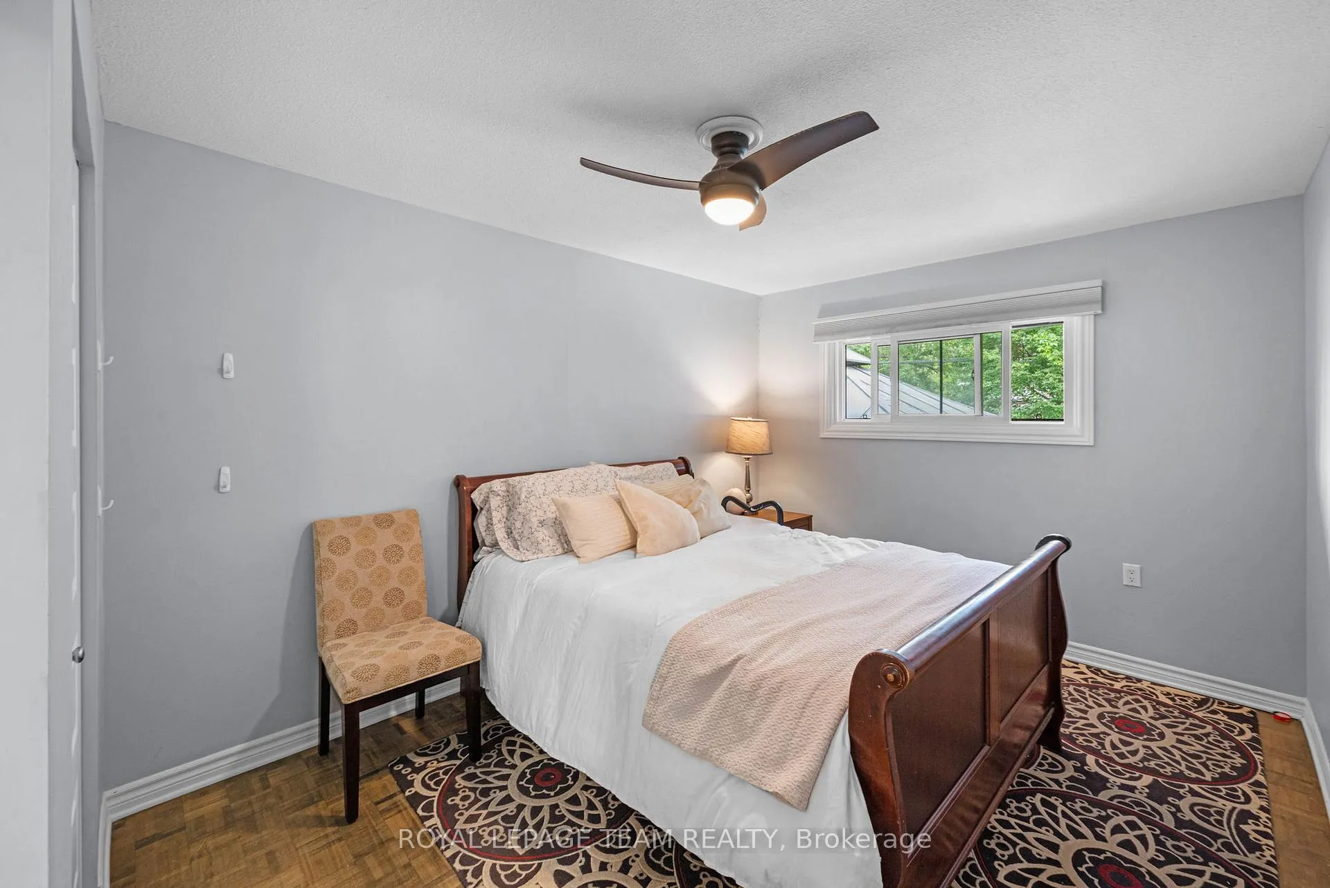 Photo 21 of 879 Pleasant Park Road, Ottawa, Elmvale Acres — HOMEH