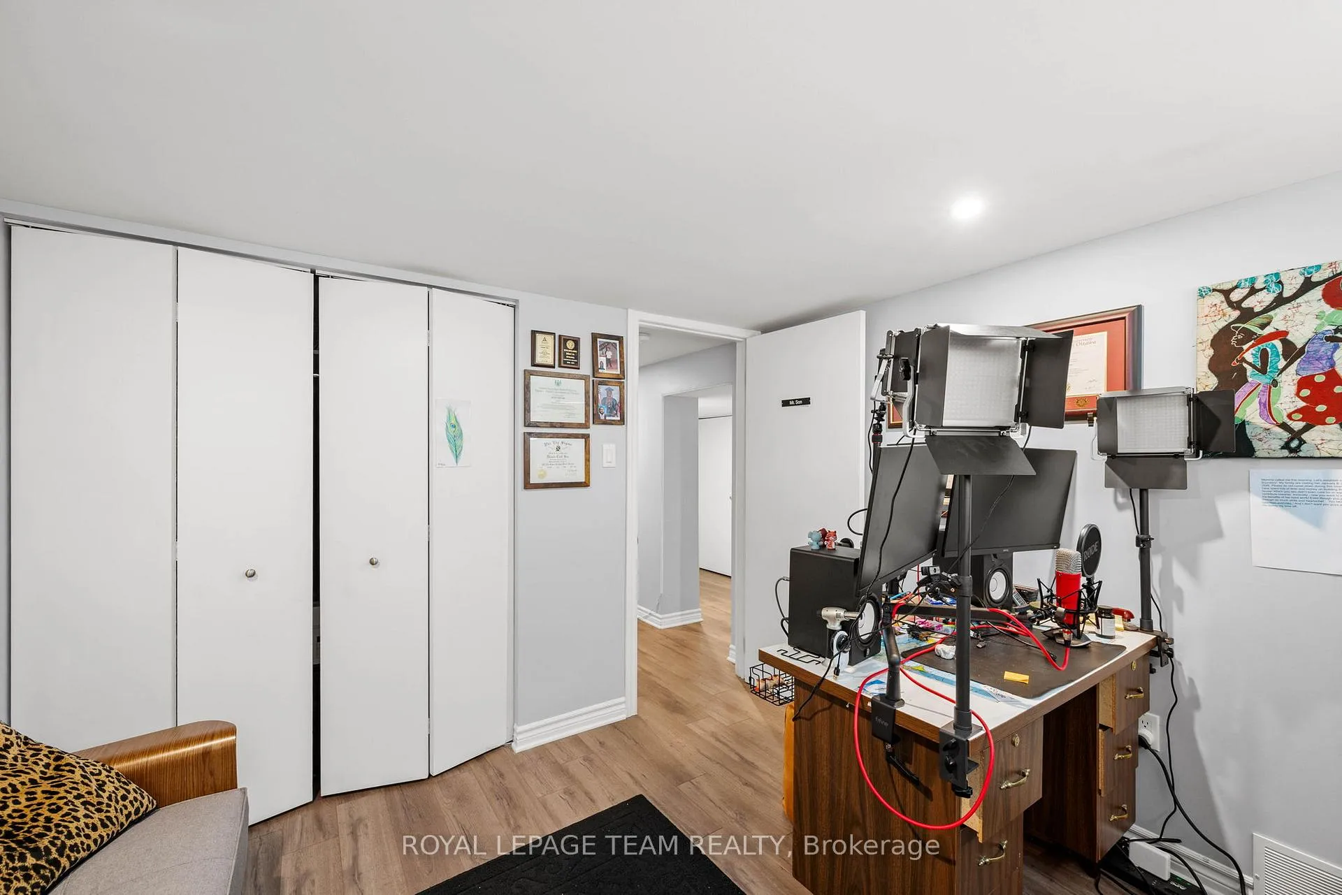 Photo 28 of 879 Pleasant Park Road, Ottawa, Elmvale Acres — HOMEH