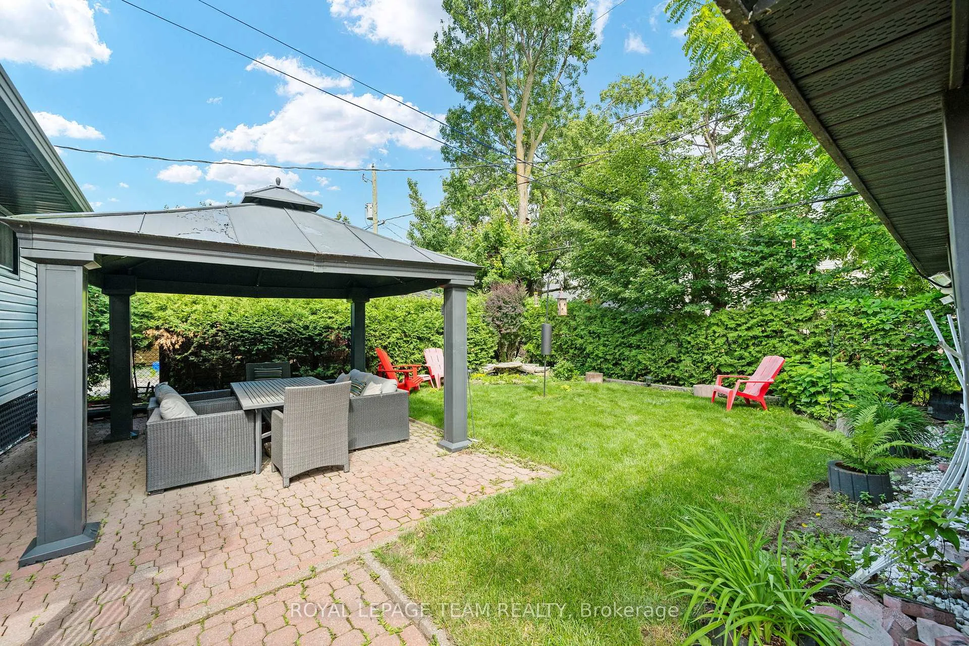 Photo 33 of 879 Pleasant Park Road, Ottawa, Elmvale Acres — HOMEH