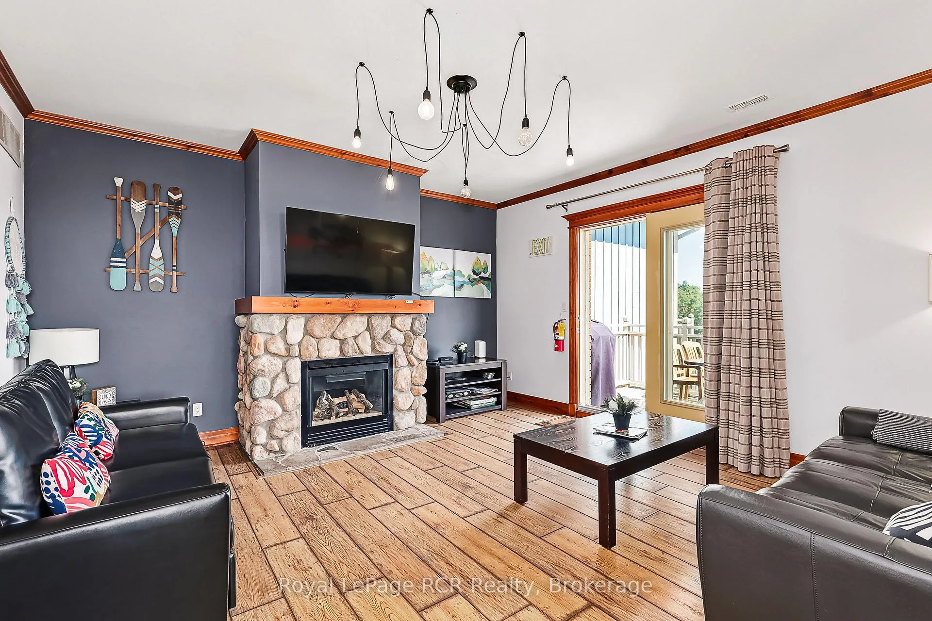 Photo 11 of Unit 211, 184 Snowbridge Way, Blue Mountains — HOMEH