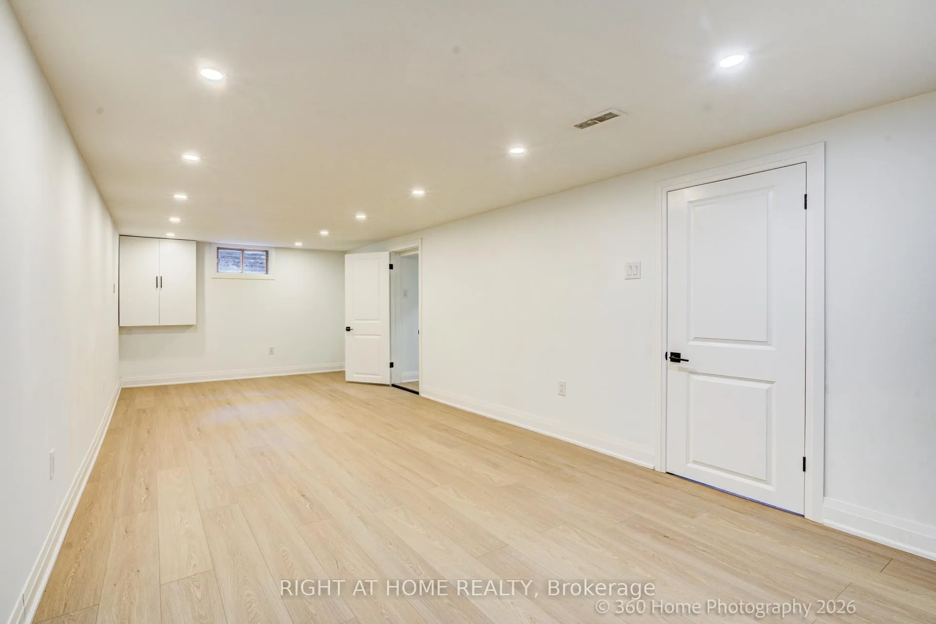 Photo 21 of 22 Gleneagle Crescent, North York, Don Valley Village — HOMEH