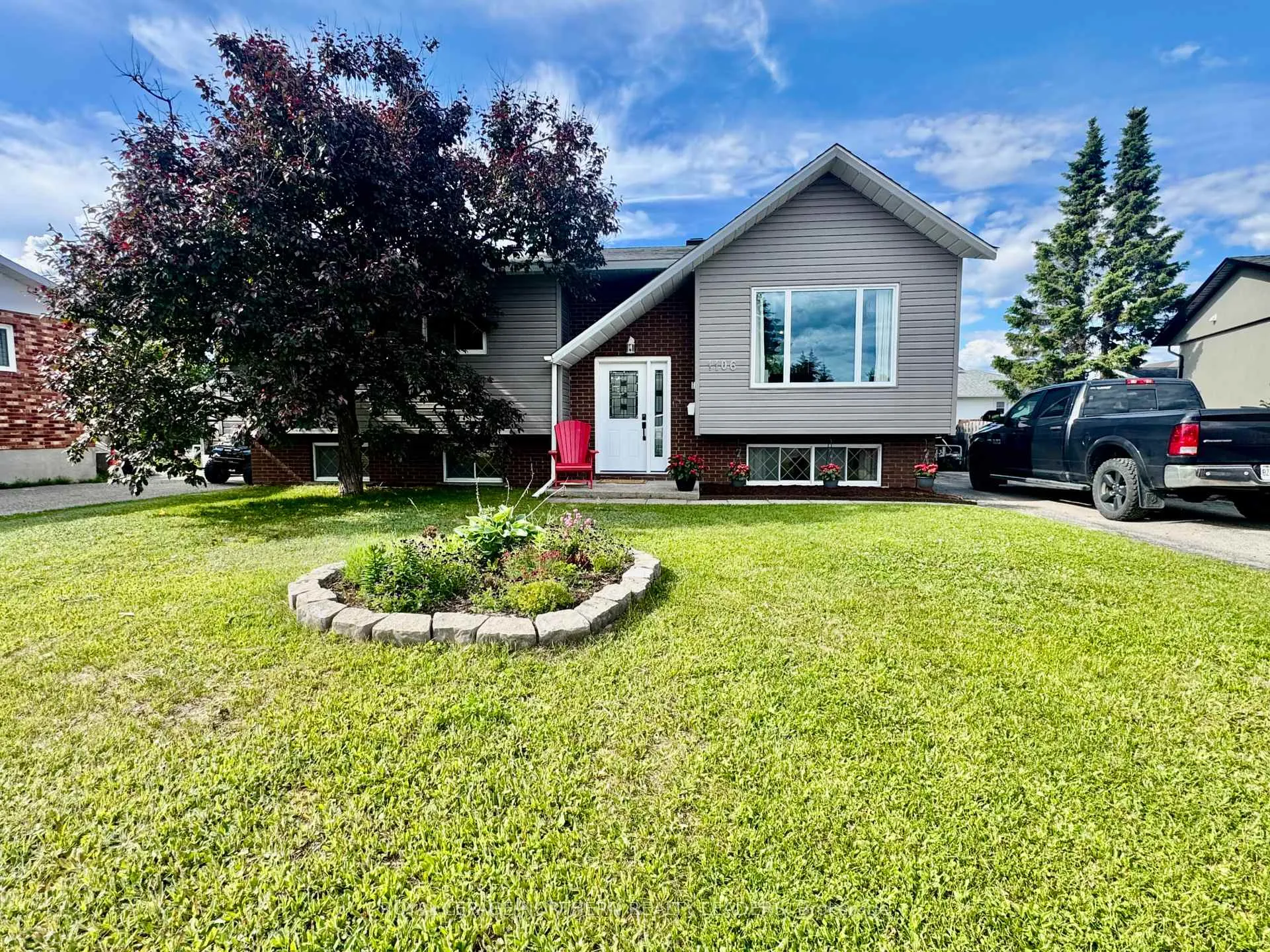 Photo 1 of 1106 Greeningdon Drive, Timmins, MTJ - Main Area — HOMEH
