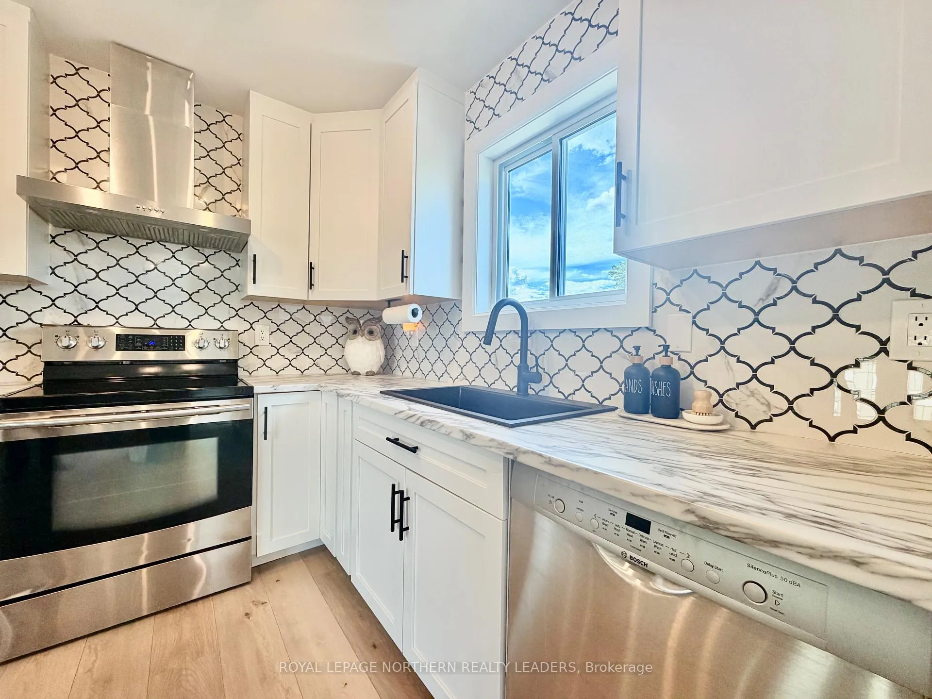 Photo 8 of 1106 Greeningdon Drive, Timmins, MTJ - Main Area — HOMEH