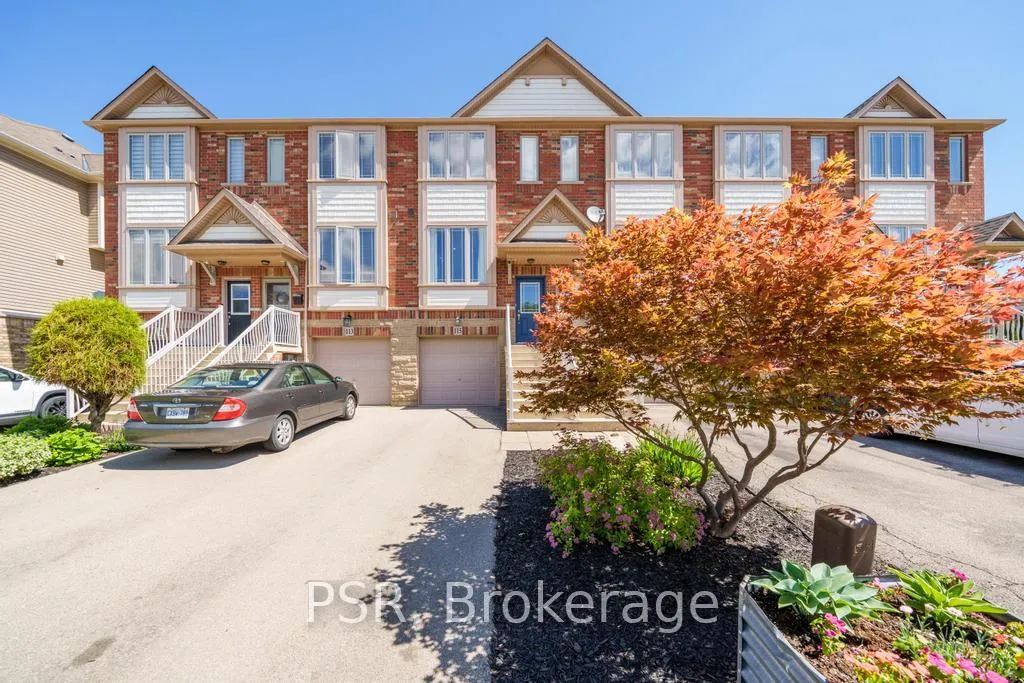 Photo 3 of 115 Willow Lane, Grimsby, Grimsby West — HOMEH