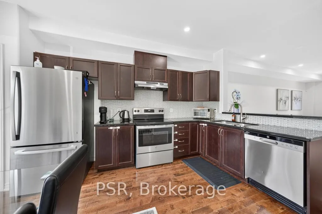 Photo 15 of 115 Willow Lane, Grimsby, Grimsby West — HOMEH