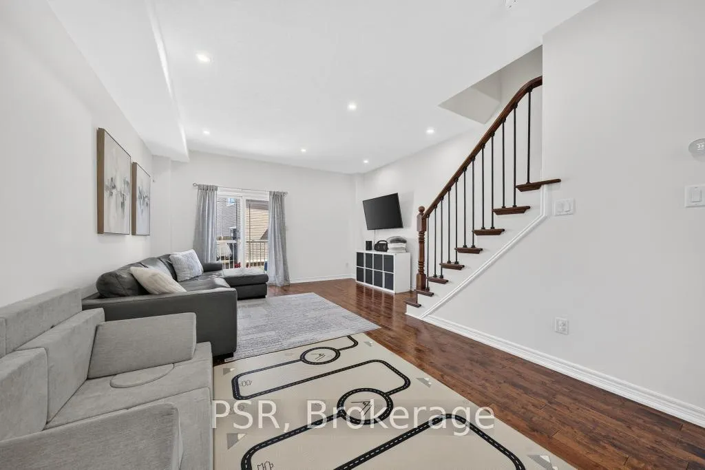 Photo 21 of 115 Willow Lane, Grimsby, Grimsby West — HOMEH