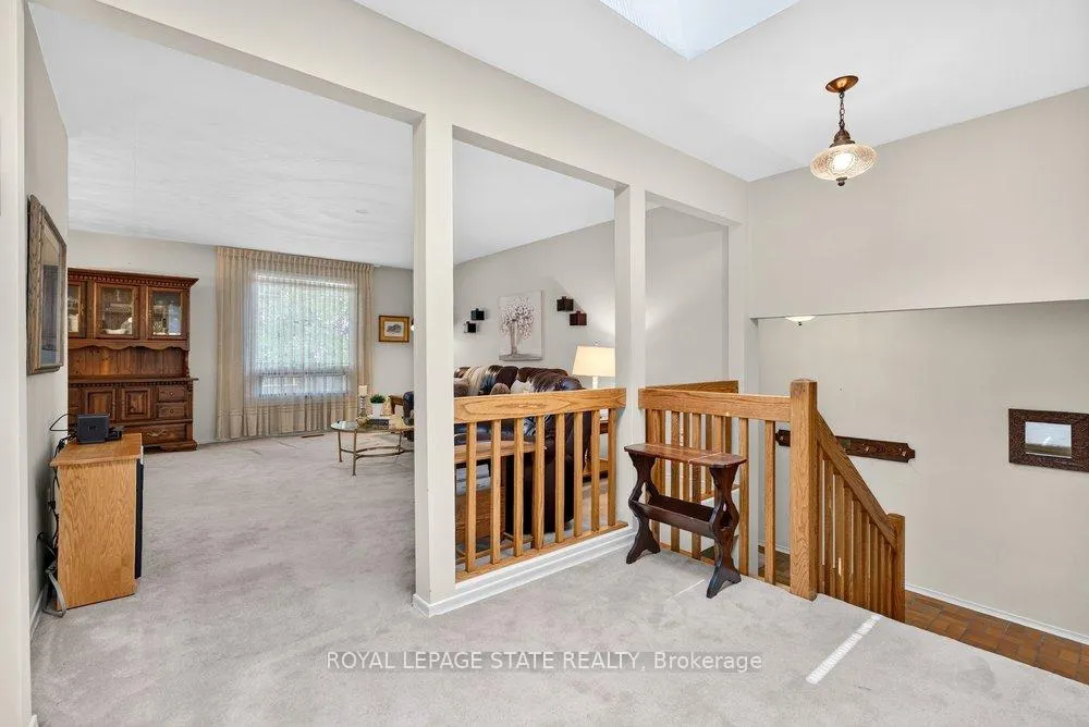 Photo 5 of 36 Gray Road, Hamilton, Stoney Creek — HOMEH