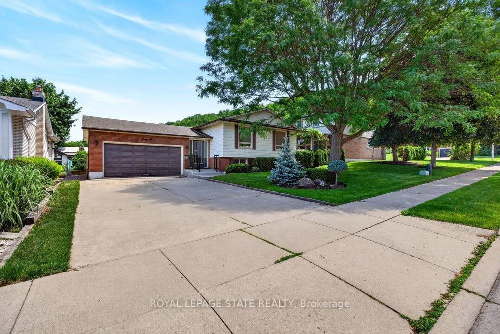 Photo 10 of 36 Gray Road, Hamilton, Stoney Creek — HOMEH