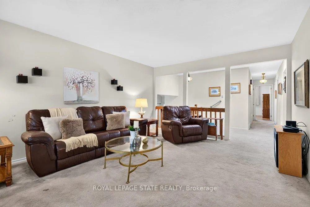 Photo 17 of 36 Gray Road, Hamilton, Stoney Creek — HOMEH