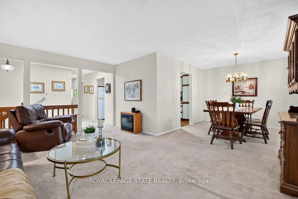 Photo 18 of 36 Gray Road, Hamilton, Stoney Creek — HOMEH