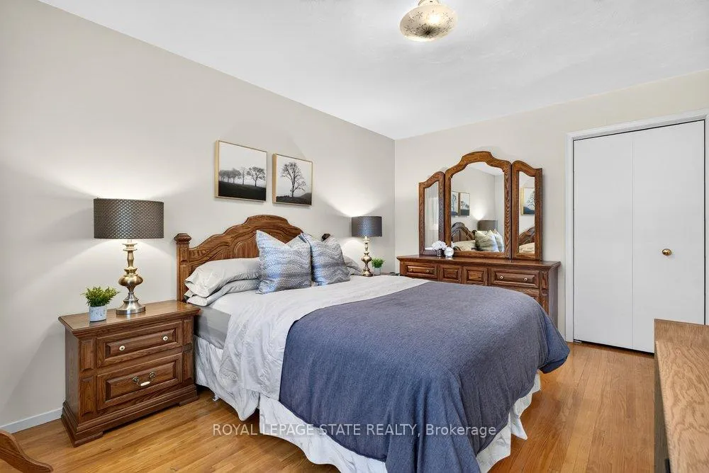 Photo 26 of 36 Gray Road, Hamilton, Stoney Creek — HOMEH