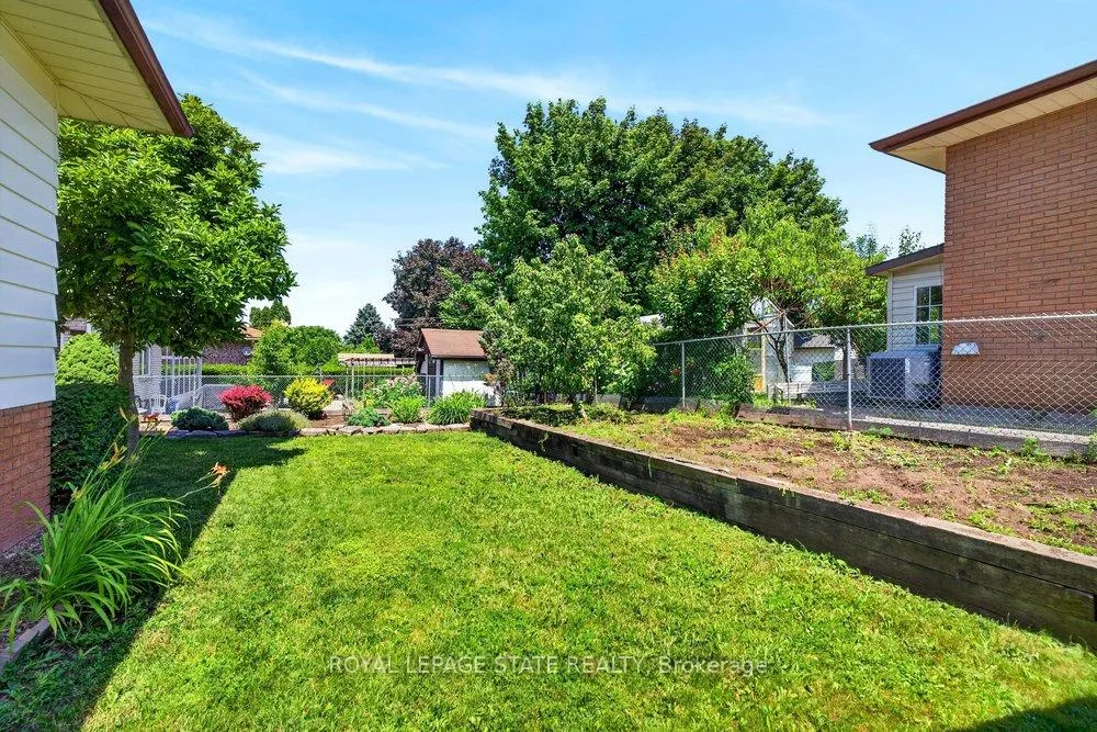 Photo 41 of 36 Gray Road, Hamilton, Stoney Creek — HOMEH