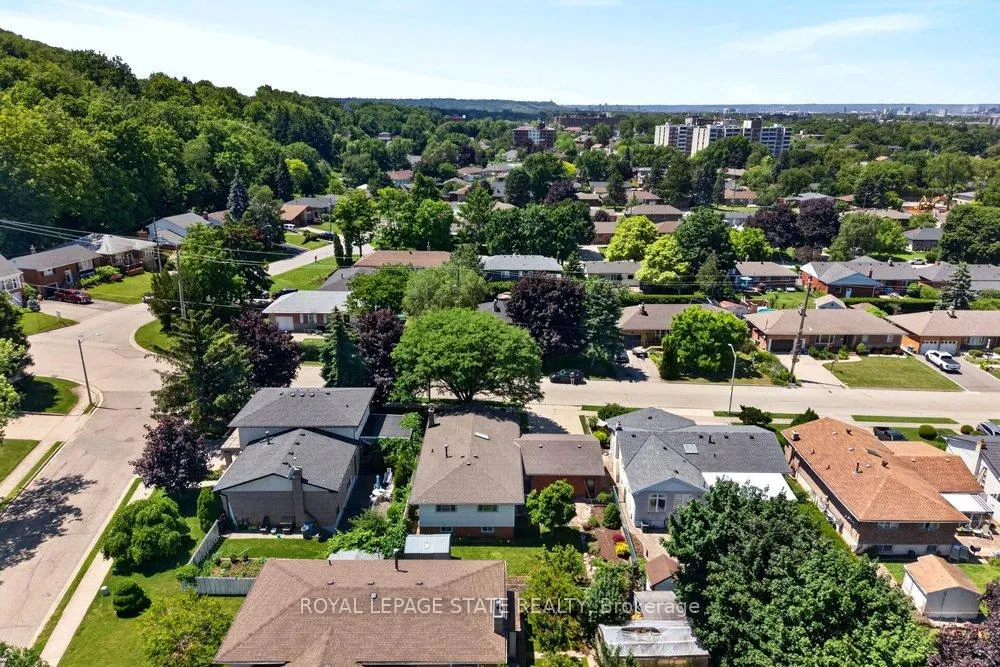 Photo 44 of 36 Gray Road, Hamilton, Stoney Creek — HOMEH