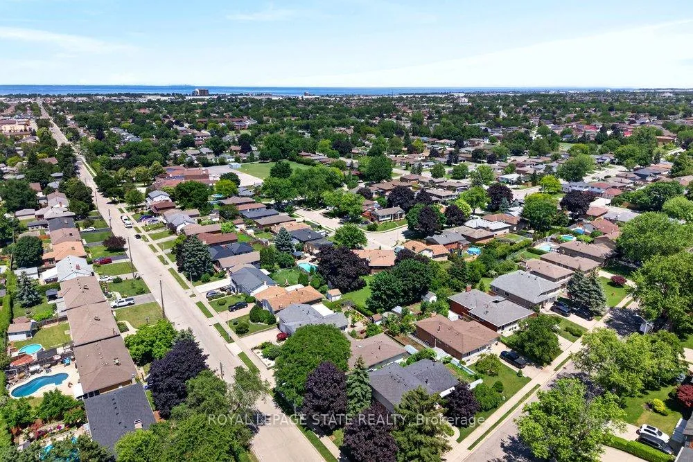 Photo 47 of 36 Gray Road, Hamilton, Stoney Creek — HOMEH