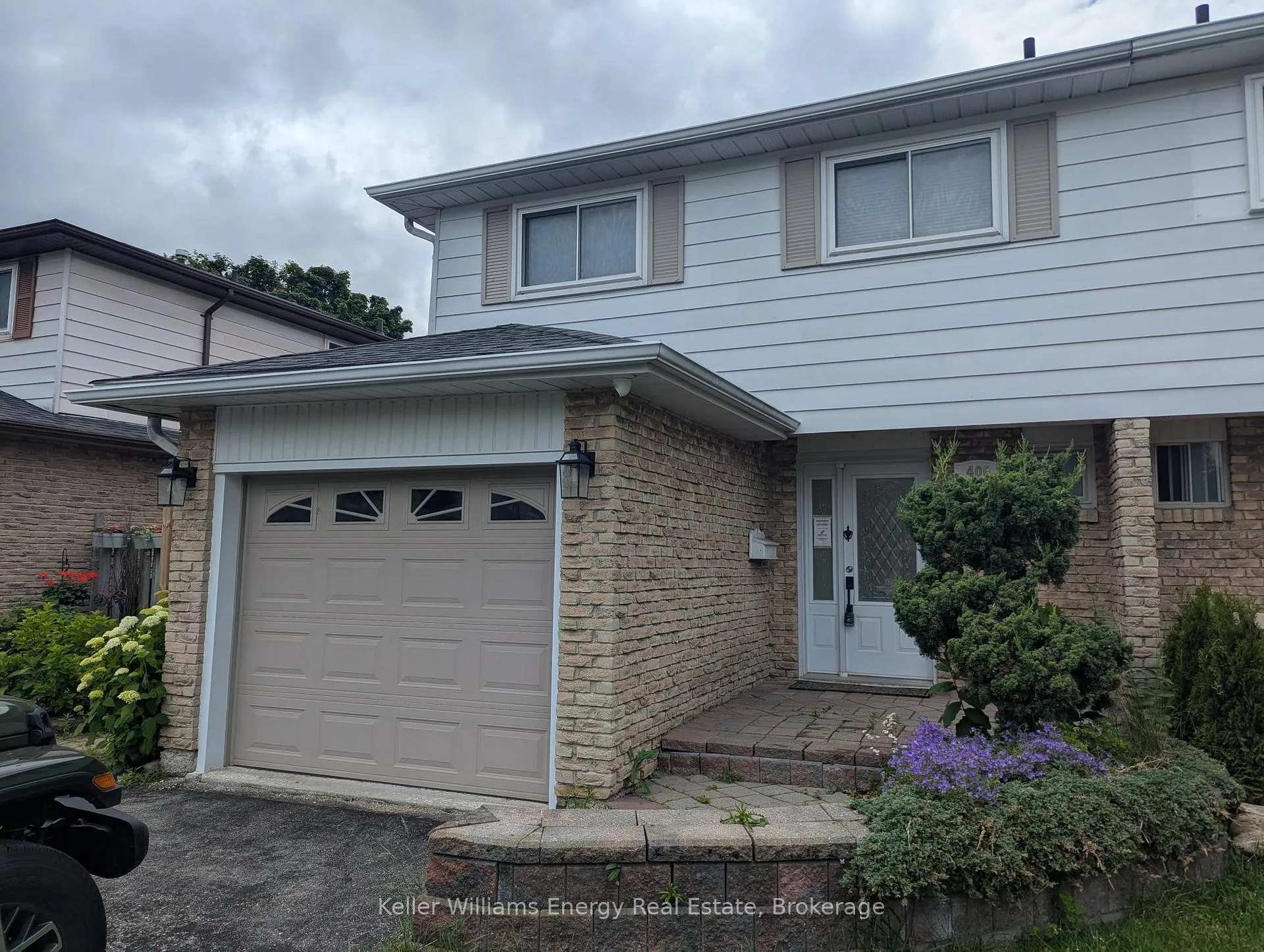 Front of 406 Vega Street