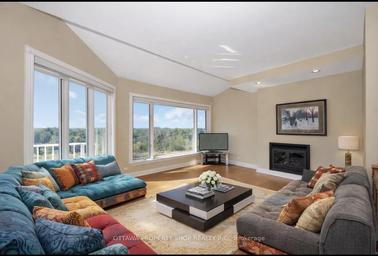 Photo 4 of 3057 Greenland Road, Ottawa, Dunrobin Shores — HOMEH